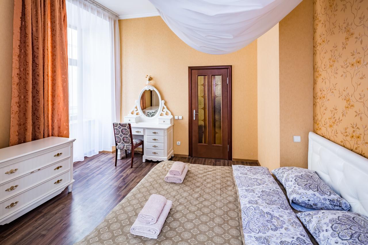2 Virmens'ka Apartment